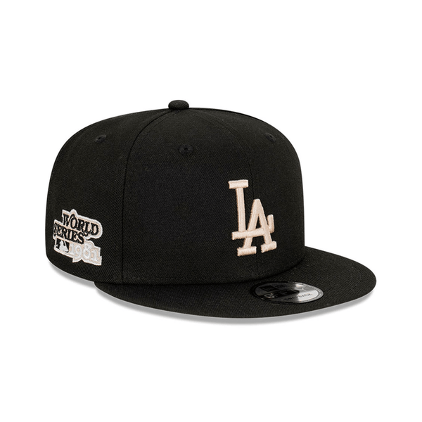 GORRA NEW ERA LOS ANGELES DODGERS 9FIFTY NEGRA LOGO BEIGE