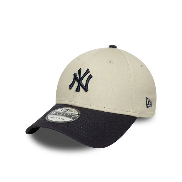 GORRA NEW ERA NEW YORK YANKEES 9FORTY BEIGE LOGO AZUL VICERA AZUL