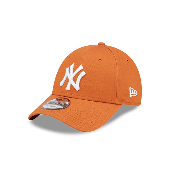 GORRA NEW ERA NEW YORK YANKEES 9FORTY NARANJADA CON LOGO BLANCO