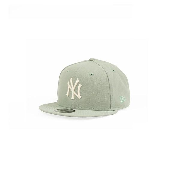 GORRA NEW ERA NEW YORK YANKEES 9 FIFTY VERDE LOGO BEIGE